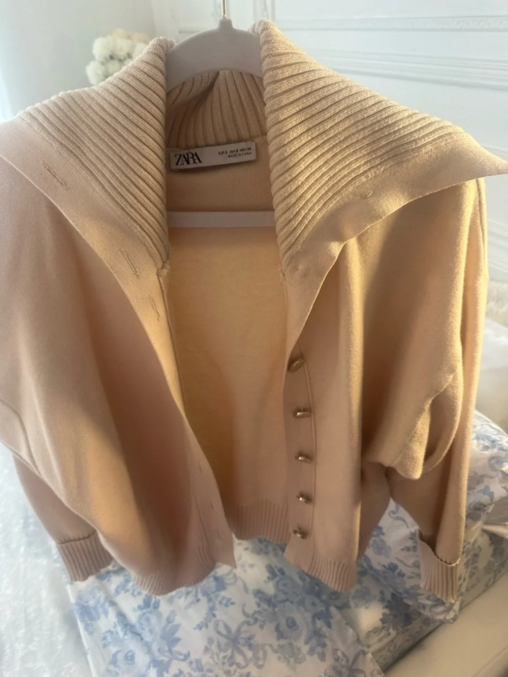 Zara Cream Button-Up Ribbed Collar Cardigan - Picture 2 of 5